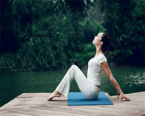 孕中期出血原因与应对：关注母婴健康指南